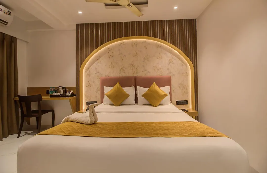 Hotel Malad Inn Opposite Malad Railway Station-1